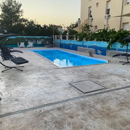 Ivan V Relax Lejlighed *